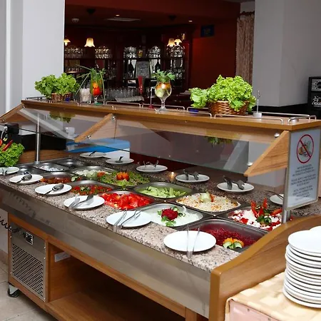 Hotel Yunona 3*