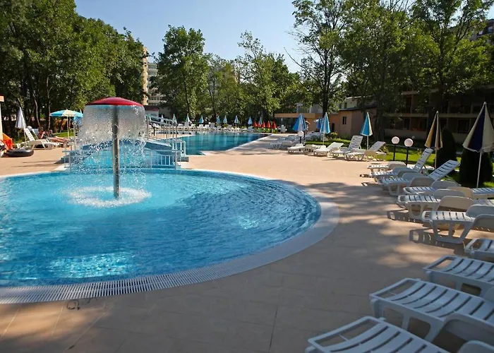 Yunona Σάνι Μπιτς