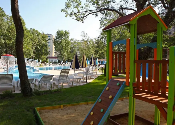 Yunona 3* Σάνι Μπιτς